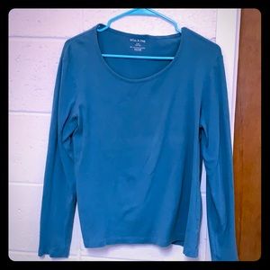 White stag long sleeve shirt